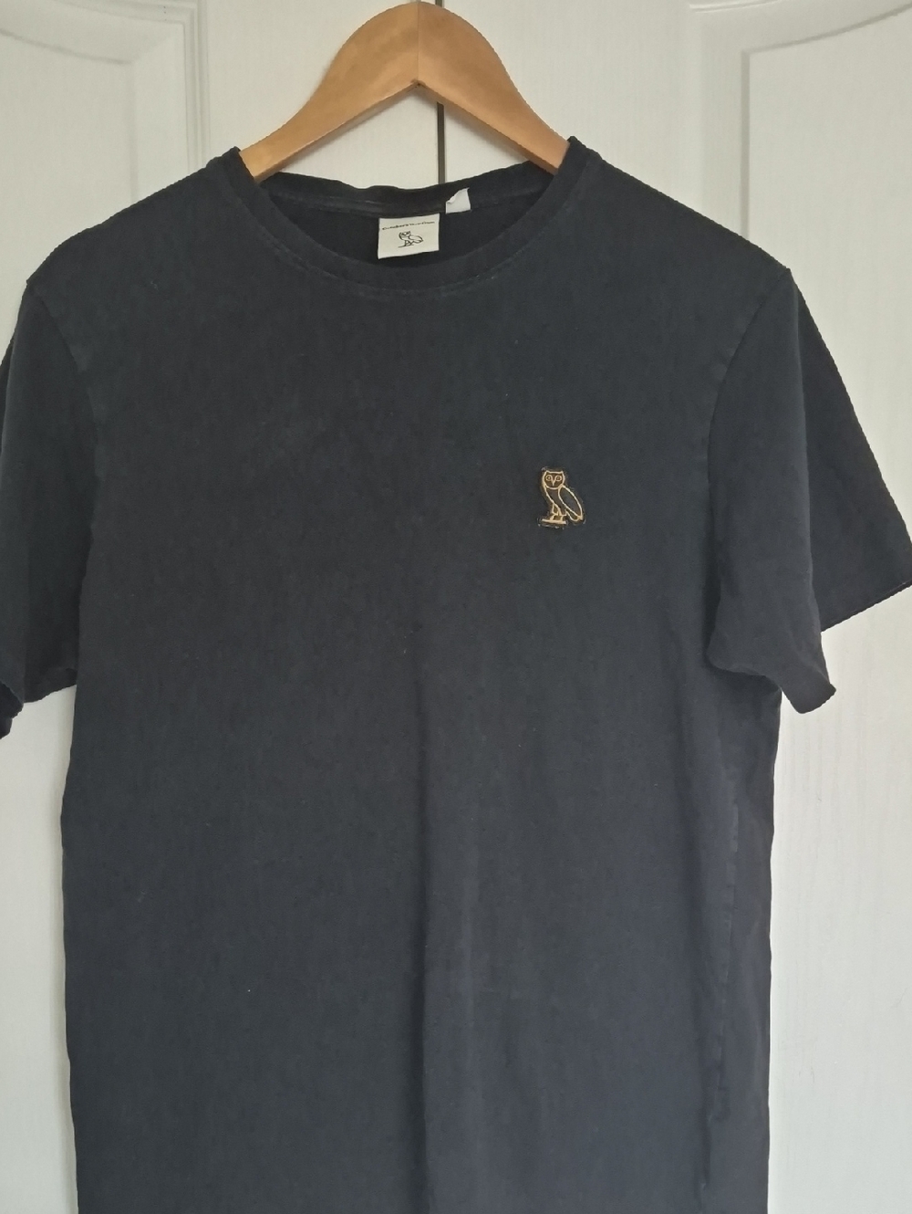 Men's Black Crew Tee with Small Gold Owl Logo